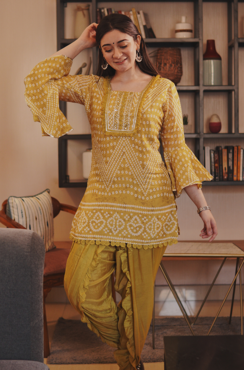 Buy Jayanti Reddy Green Chanderi Silk Dhoti Pant Set Online | Aza Fashions  | Dhoti pants, Aza fashion, Fashion